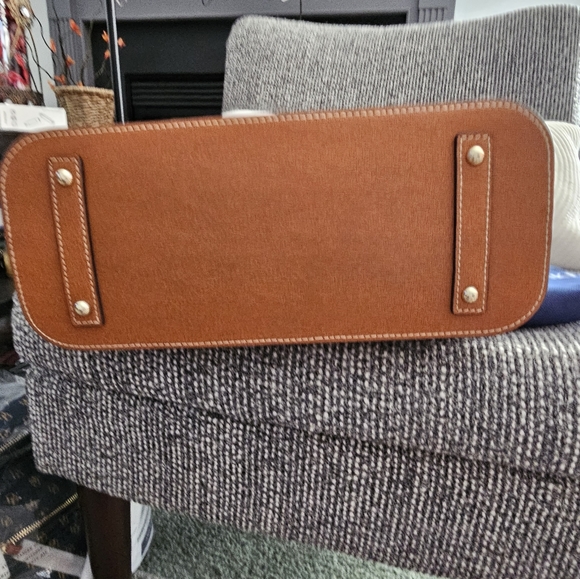 New Dooney and Burke - Picture 3 of 7